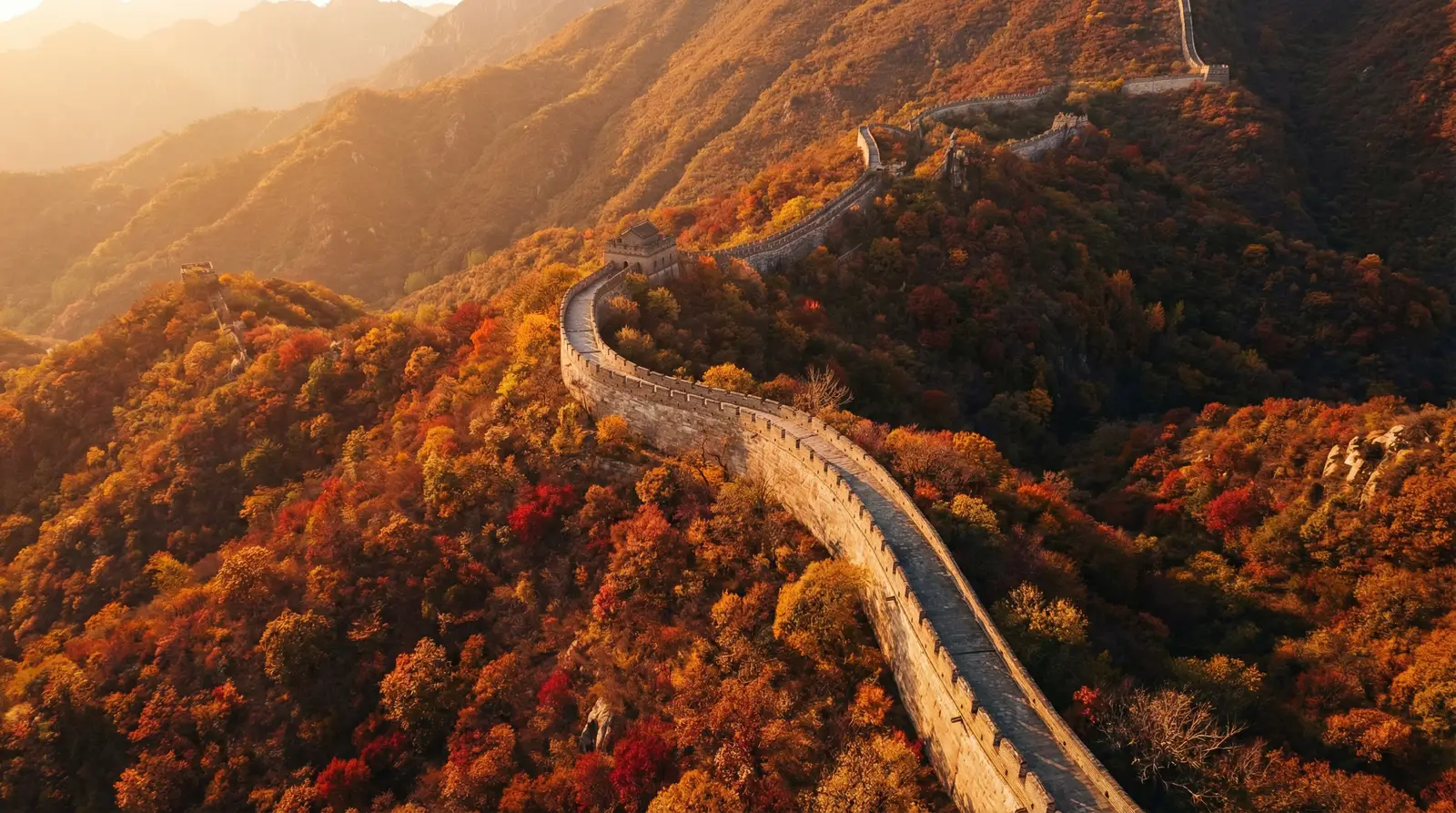 明道最近演的电视剧 秋日长城航拍全景